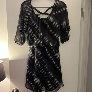 Express dress, M